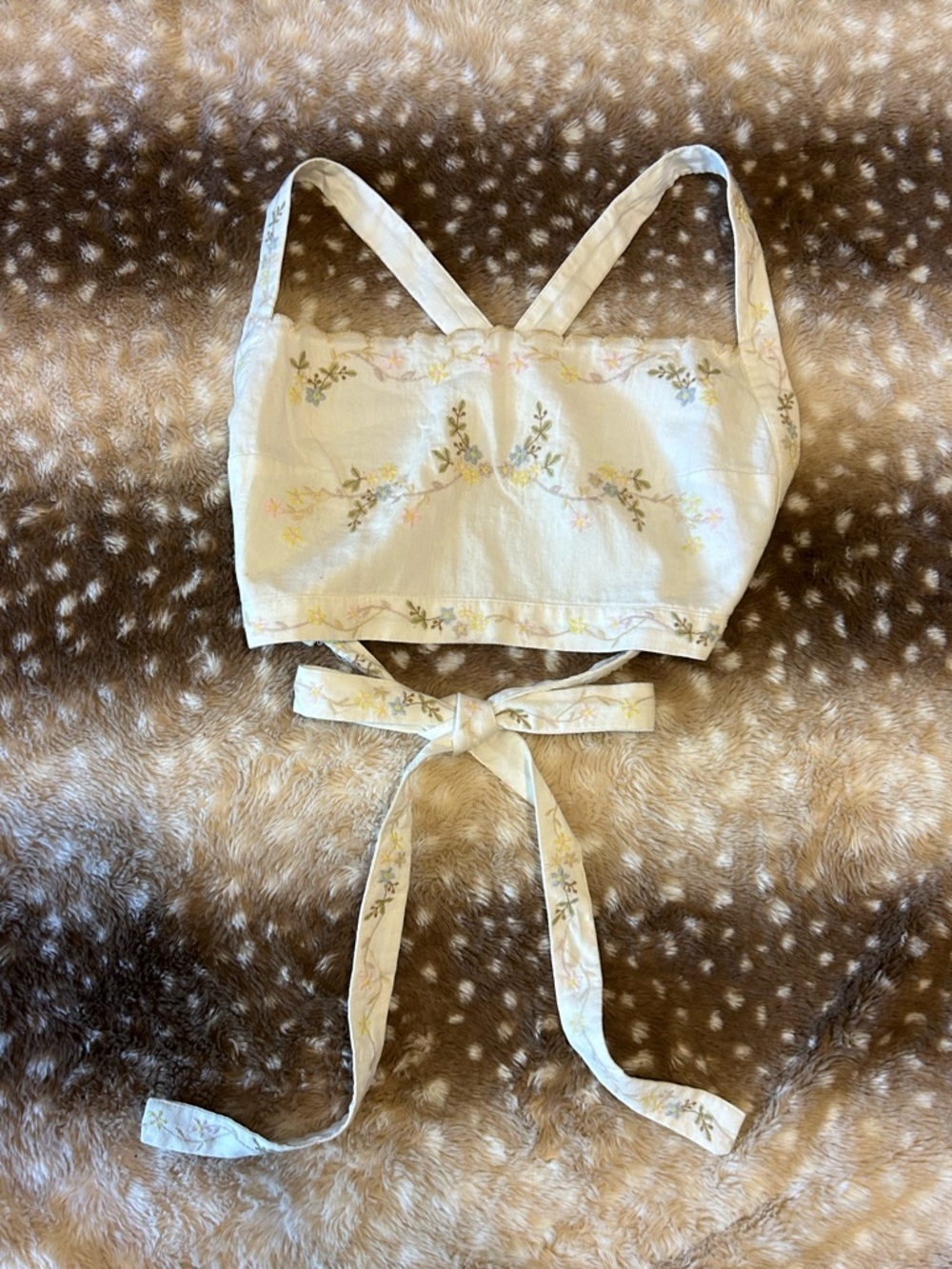 Embroidered Floral Apron Tie Back Crop Tank Size Large